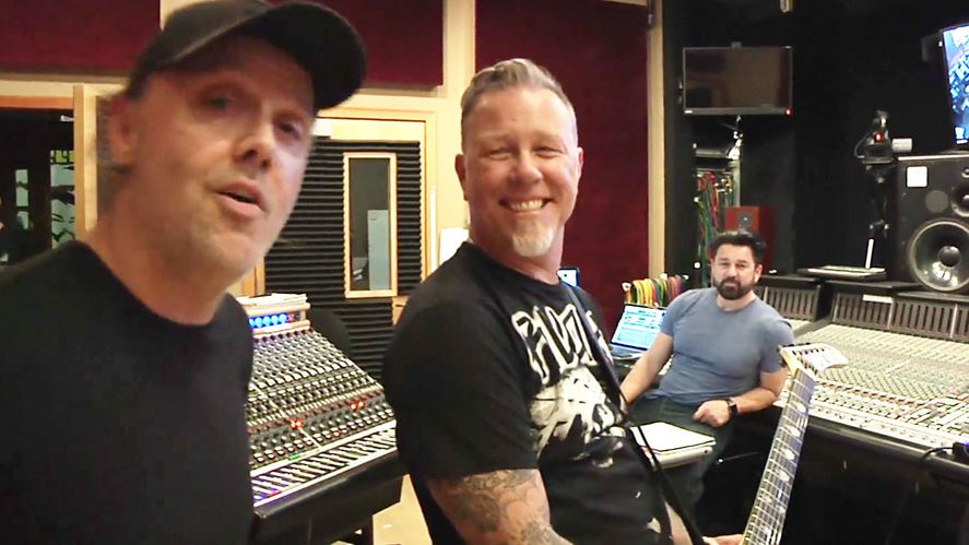 Metallica: James Hetfield y Lars Ulrich en plena grabación.