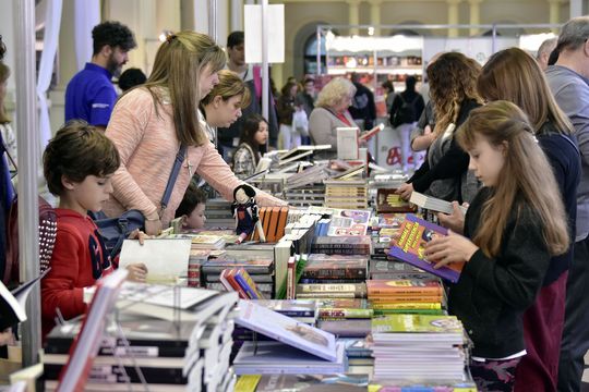 La Feria del Libro en La Plata será en junio en el Pasaje Dardo Rocha