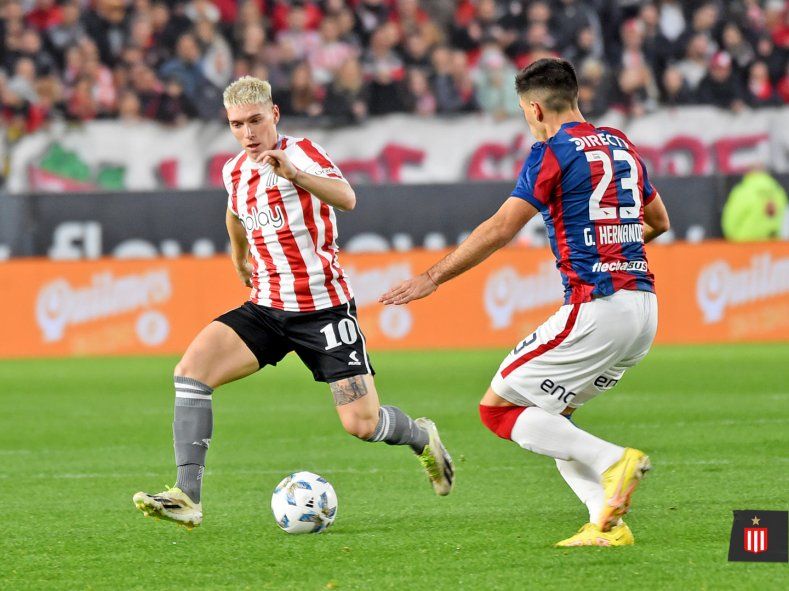 Benjamín Rollheiser en acción en Estudiantes vs. San Lorenzo. (Foto: Prensa EDLP)