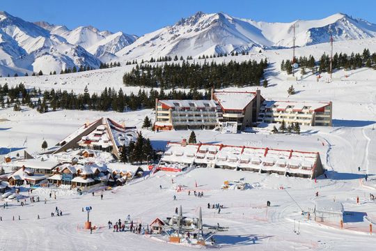 Lanzan preventas para esquiar en los principales destinos de nieve de Argentina: alternativas y precios
