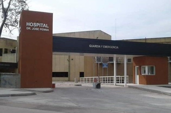 El ingreso al Hospital Penna de Bahía Blanca