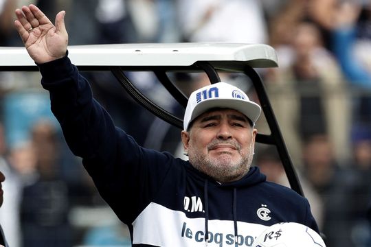 comienza uno de los juicios por la muerte de diego maradona