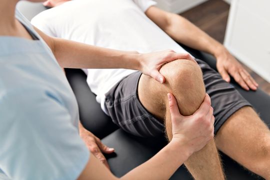 Por qué ocurren y cómo prevenir una lesión ligamentaria en deportistas