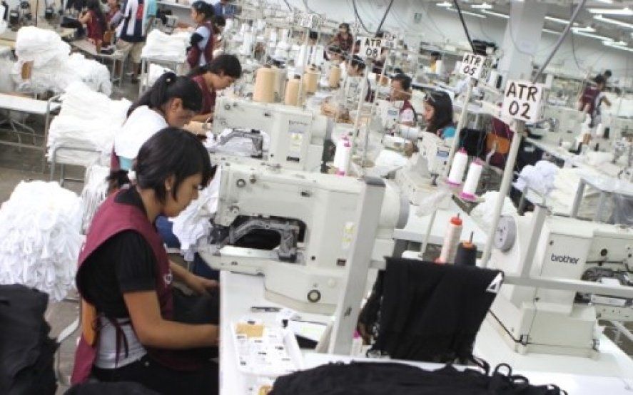 Debacle de la industria: El sector textil perdió 17 mil puestos de trabajo en tres años
