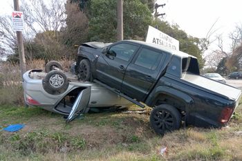Fatal accidente de tránsito en Los Hornos: un muerto