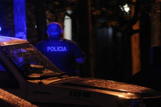 Preocupación en La Plata por un violador suelto