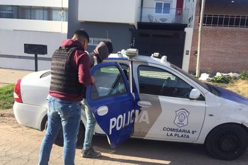 El violento de género fue detenido por personal de la comisaría Octava