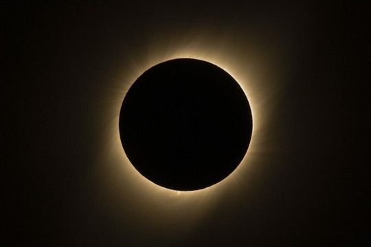 eclipse solar hibrido: ¿que es y cuando sera?