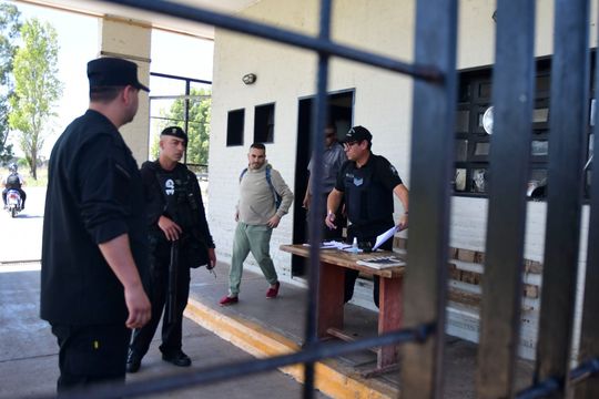 Fabián Tablado, al salir de una de las cárceles de Campana