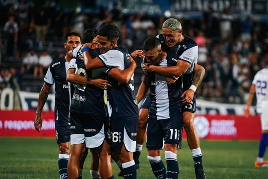 Gimnasia vs. Defensor Sporting, por la Serie Río de la Plata