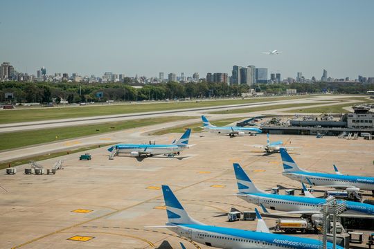 Aerolíneas Argentinas, al borde de la privatización.