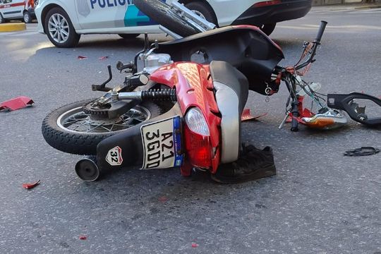 en pleno centro de la plata murio una motociclista en un accidente vial