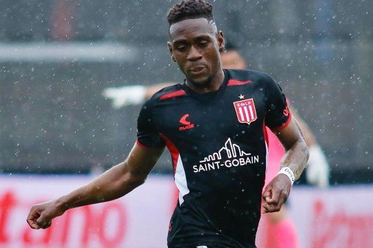 Alexis Manyoma convirtió por segundo partido consecutivo en Estudiantes. (Foto: prensa EDLP)