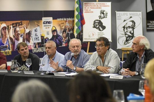 la cta autonoma y la de los trabajadores fortalecen su unidad para enfrentar las politicas de ajuste de milei