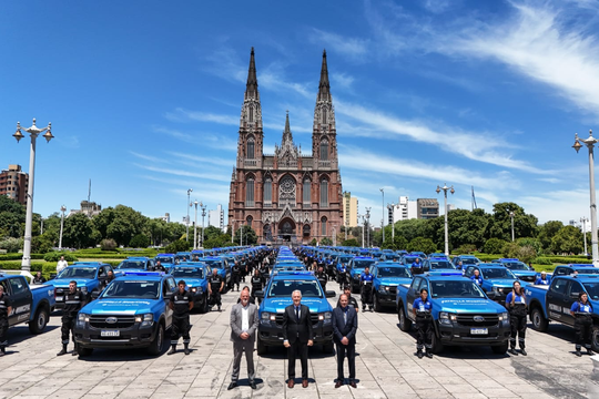 un centro de operaciones y 100 patrullas en la calle para reforzar la seguridad en la plata