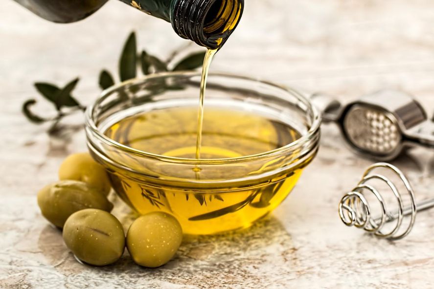 La ANMAT prohibió dos aceites de oliva.