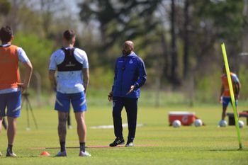 Gimnasia entrenamiento Marcelo Méndez: Define el equipo para visitar a Lanús 