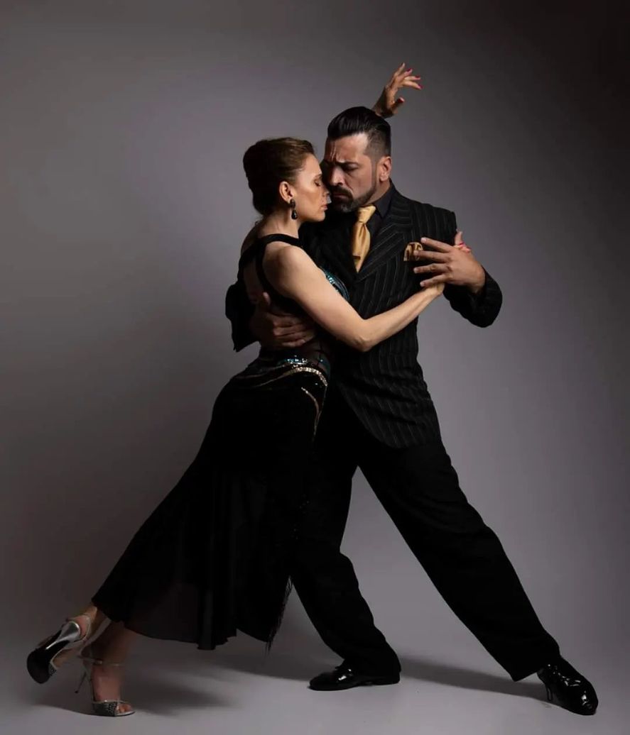 Ricardo Astrada comenz&oacute; su carrera como bailar&iacute;n de tango desde muy peque&ntilde;o en Pergamino.