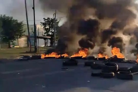 el crimen de un hombre provoco un reclamo de vecinos con pedido de justicia en tolosa