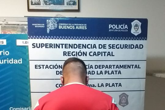 El joven detenido anoche en el estadio Uno de La Plata