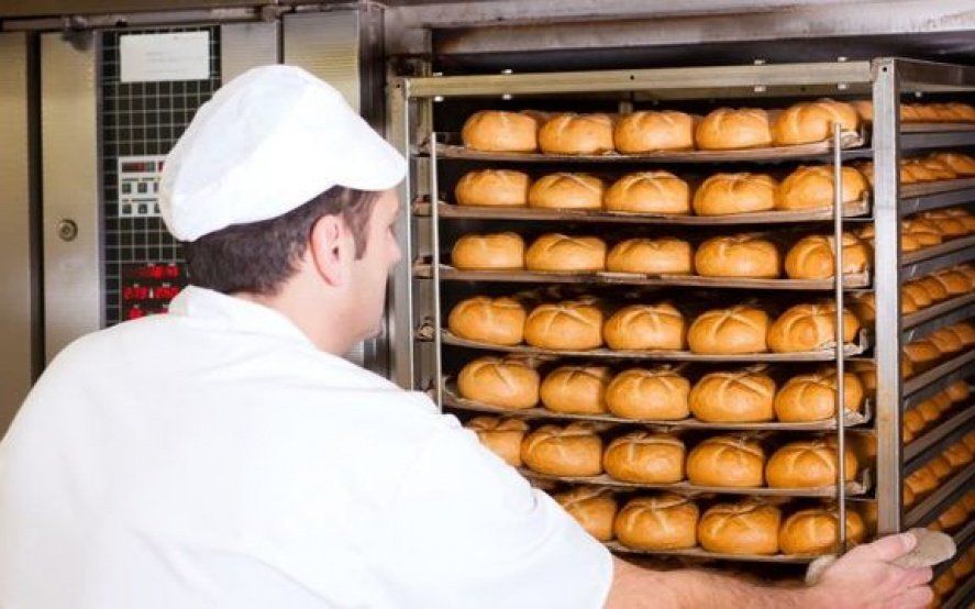 El dólar impactó en las panaderías: en La Plata, aumentaron hasta un 15% los precios