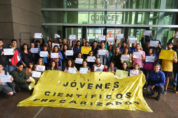 Investigadores denuncian el vaciamiento del Conicet. Qué está pasando.