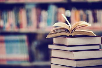 Los 3 libros de autores y autoras argentinas del 2022 que no pueden faltar en tu biblioteca.