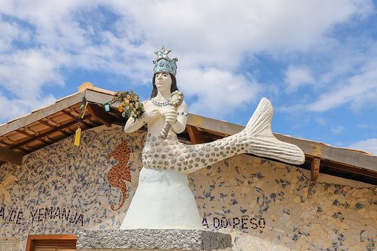 Escultura Yemanjá, Rio Vermelho, Salvador do Bahia, Brasil. Se celebrará en Mar del Plata y Quilmes.