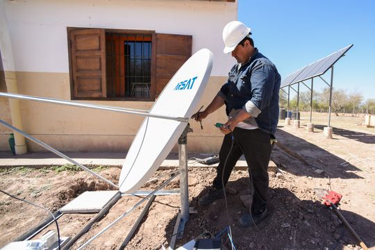 Una por uno, los 40 pueblos bonaerenses que mejorarán su acceso a internet satelital
