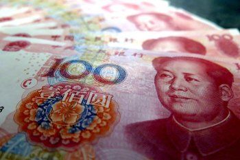 El Gobierno sólo permitirá el uso de yuanes para el comercio internacional con China.