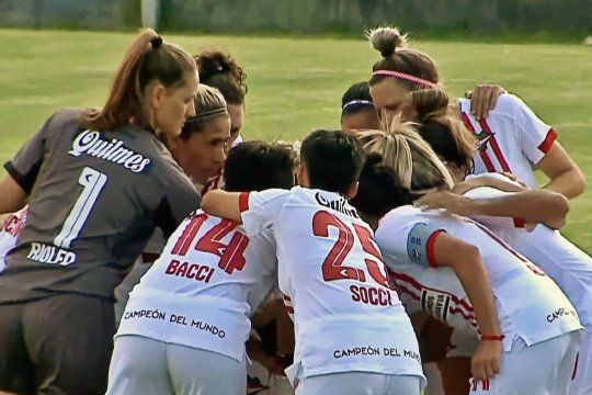 Estudiantes rescató un punto ante uno de los cuatro grandes del fútbol femenino nacional.