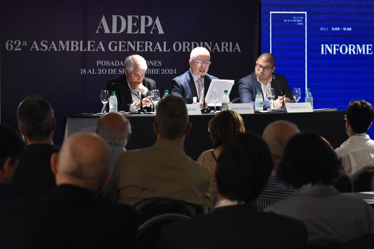 Martín Etchevers dio inicio a la 62° Asamblea General de ADEPA.