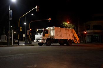 mar del plata: robo, abuso sexual e intento de fuga en un camion de residuos