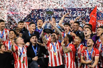 Estudiantes ganó la última Final que disputó y conquistó la Copa de la Liga. Hoy buscará repetir.