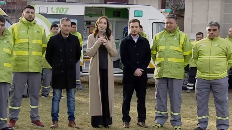 Junto a Festa, Vidal entregó 13 nuevas ambulancias para el servicio del SAME en Moreno