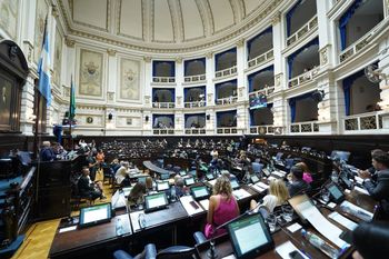 La Cámara de Diputados bonaerense cerró la primera sesión extraordinaria.