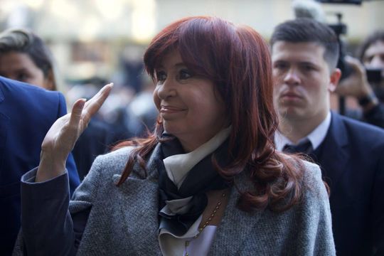 la inesperada visita de cristina kirchner a una iglesia de la matanza