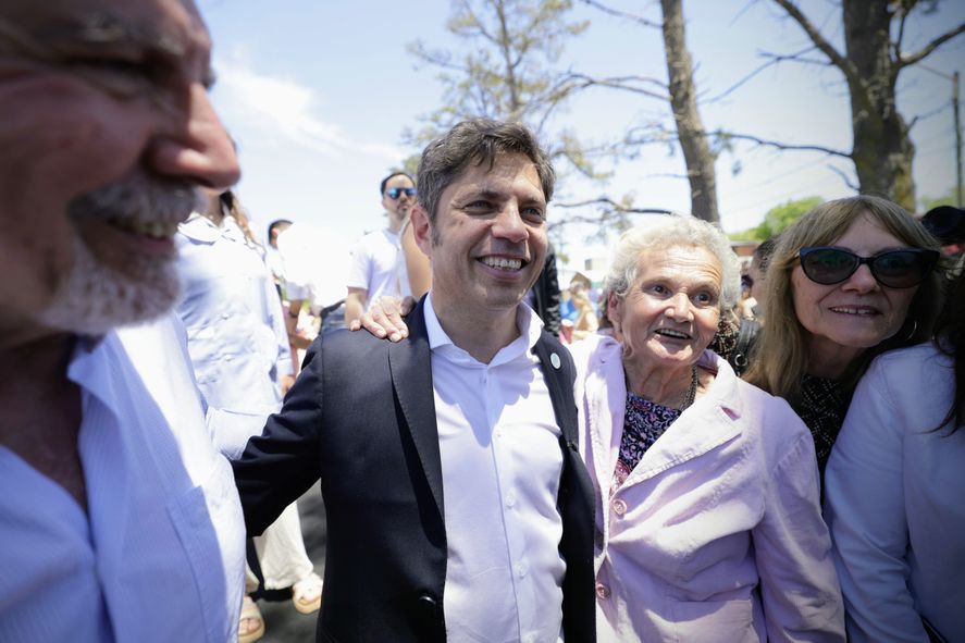 Axel Kicillof inauguró un Jardín en distrito de la UCR: “Nosotros no paralizamos ningún proyecto”