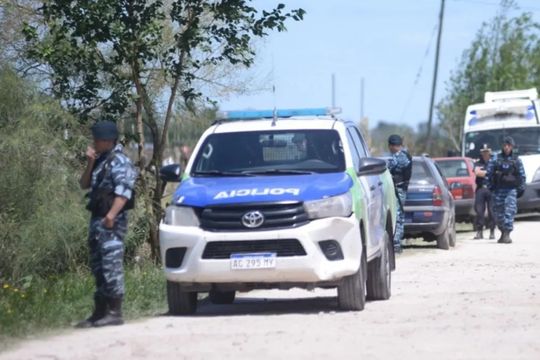 los hornos: un joven asesinado de un puntazo y un menor demorado y liberado