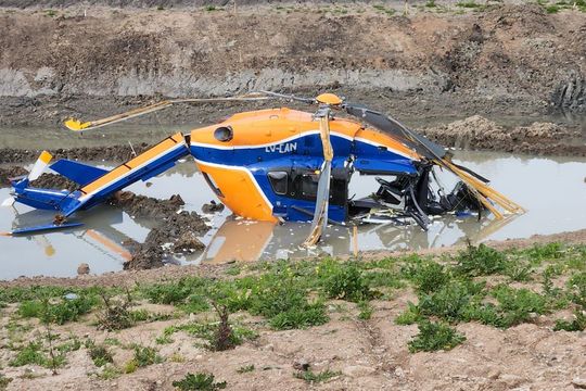 El helicóptero cayó en el ex aeropuerto de Don Torcuato. 