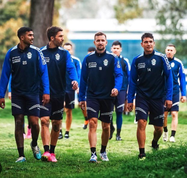 Gimnasia y un nuevo entrenamiento en Abasto, con la mira puesta en Unión