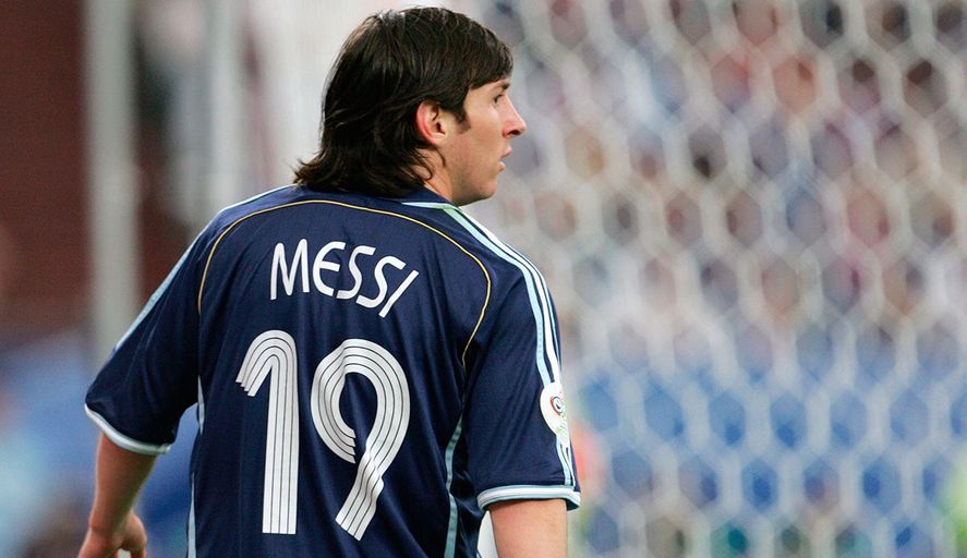 Messi è apparso con un passaggio e un gol nella Coppa del Mondo 2006.