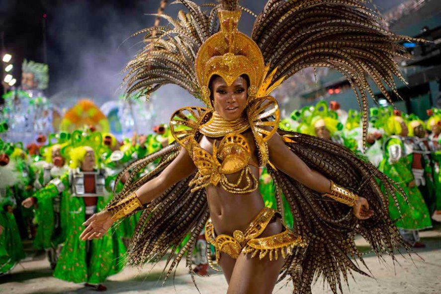 Las escuelas de samba de Brasil presionan para que haya Carnaval en julio 