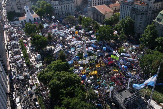 Con actos en Buenos Aires, La Plata y La Matanza el peronismo se divide 