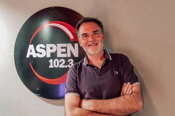 leo rodriguez, la historica voz de aspen, anuncio su despedida de la radio