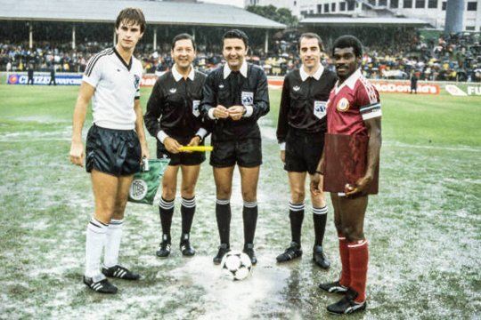 La previa de la Final del Mundial Sub 20 de 1981 entre Alemania y Qatar.