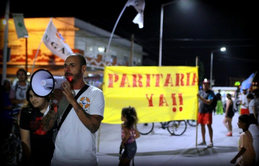 Mar Chiquita: habrían echado a un comisario por negarse a reprimir a guardavidas 