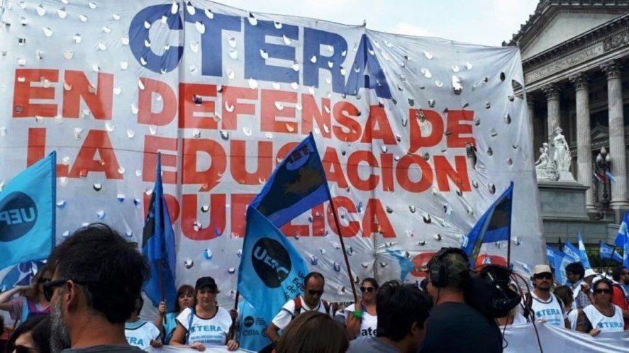 La oposición rechazó el paro nacional docente de Ctera