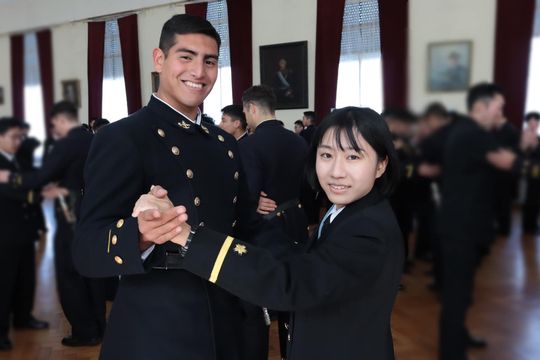 Japoneses disfrutaron de la recepción de los miembros de la Escuela Naval Militar 