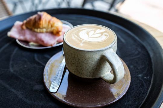 un municipio del conurbano celebrara la semana del cafe: donde y cuando aprovechar los descuentos